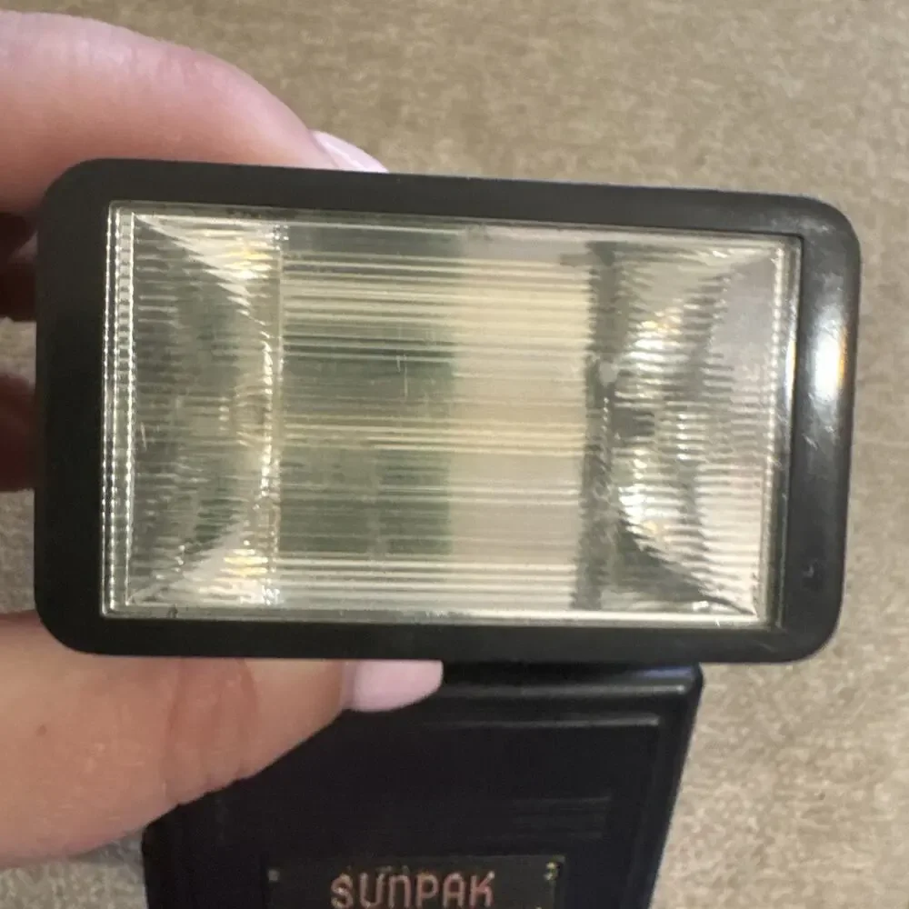 UNTESTED SUNPAK Auto 433 D Thyristor for Canon Film camera Shoe Mount Flash